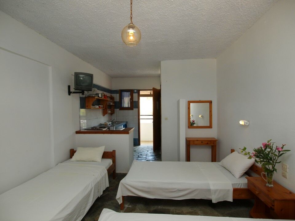 טרולוס Hotel Christakis Studios מראה חיצוני תמונה